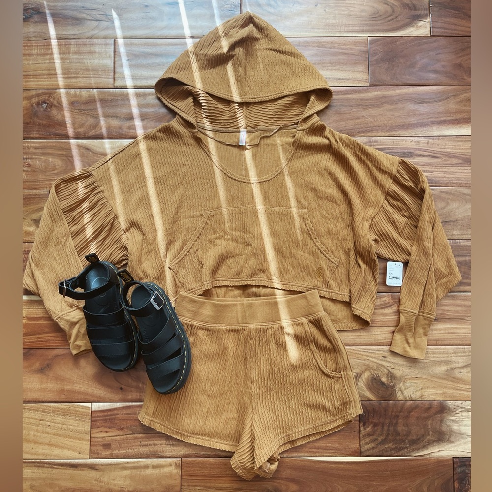 NWT FREE PEOPLE COTTON SET